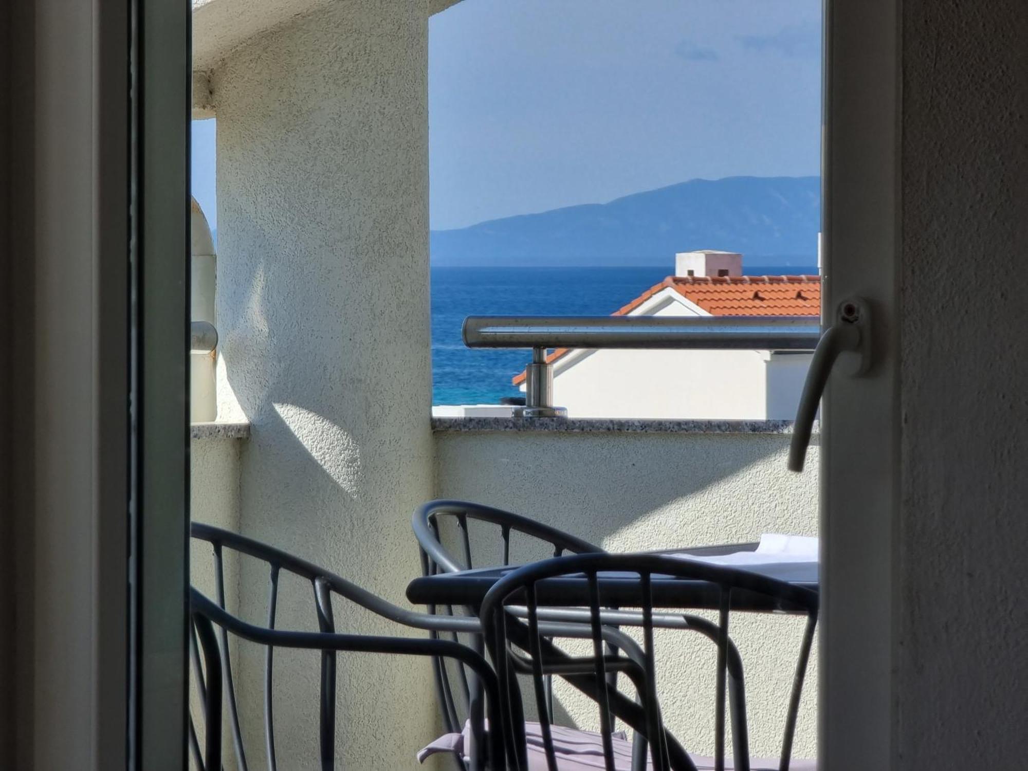 The Golden Grotto Apartments 诺瓦利娅 客房 照片